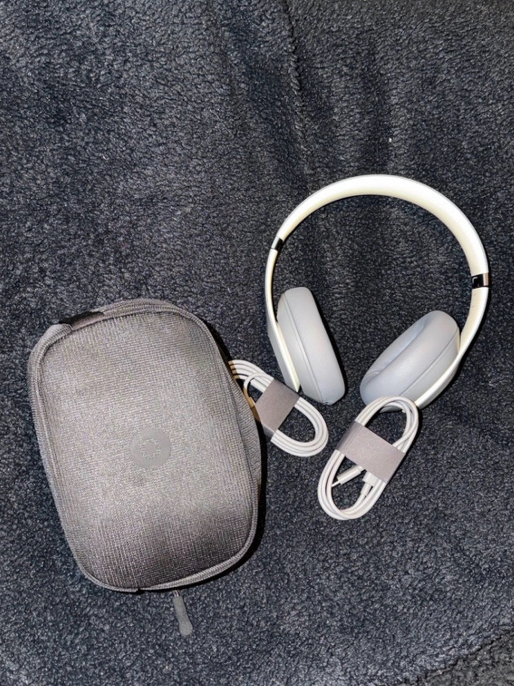 Beats Studio Pro - Picture 2 of 7